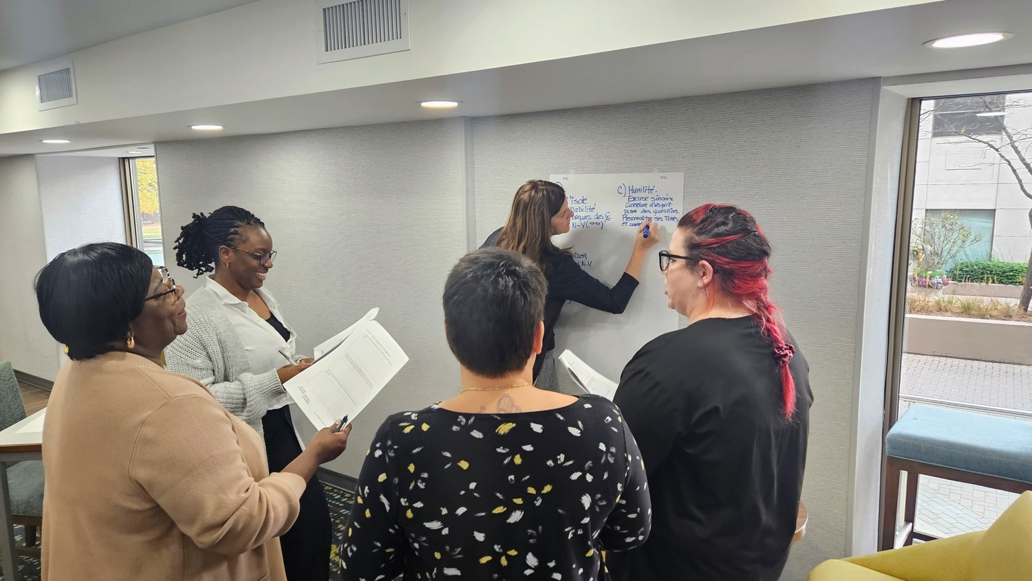 Participants in an Action Ontarienne training session